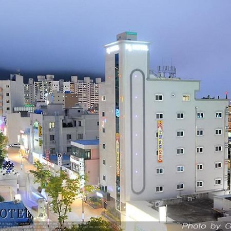 Yeosu Mj Motel エクステリア 写真