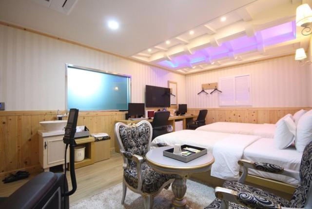 Yeosu Mj Motel エクステリア 写真