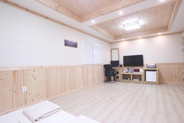 Yeosu Mj Motel エクステリア 写真