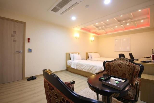 Yeosu Mj Motel エクステリア 写真