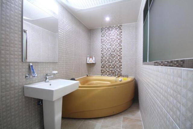 Yeosu Mj Motel エクステリア 写真