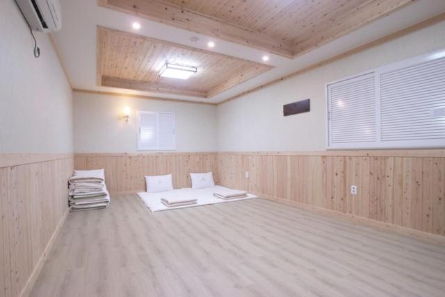 Yeosu Mj Motel エクステリア 写真